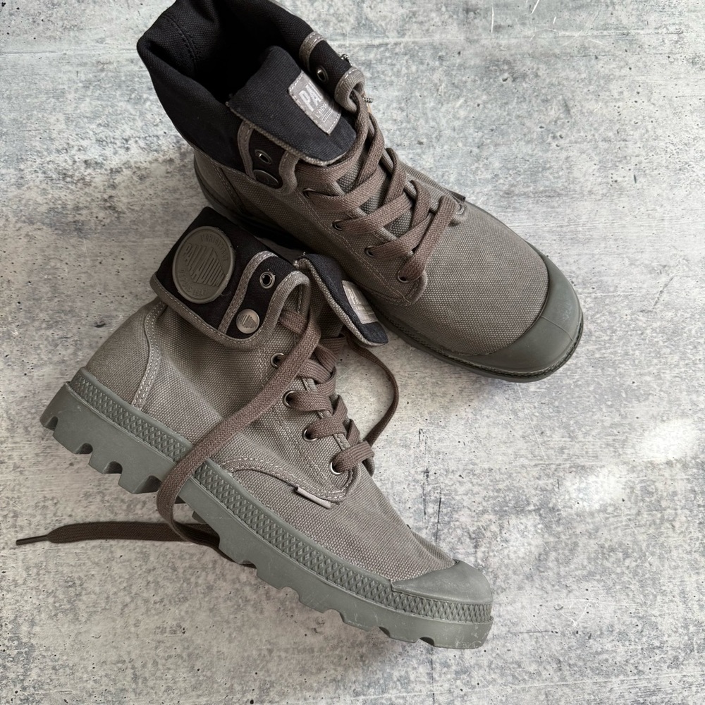 Palladium Baggy Sneaker Boots 7.5